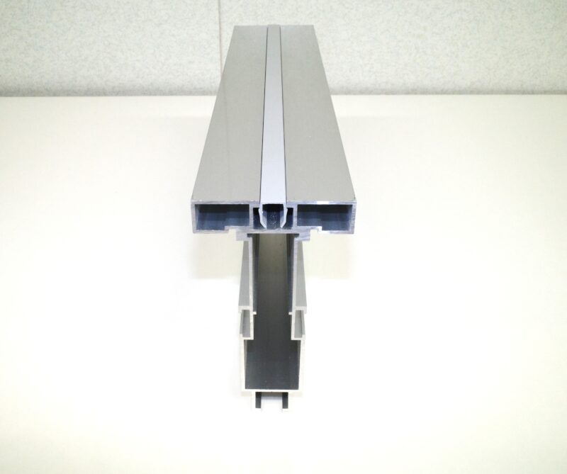 硬質塩ビとアルミの勘合
